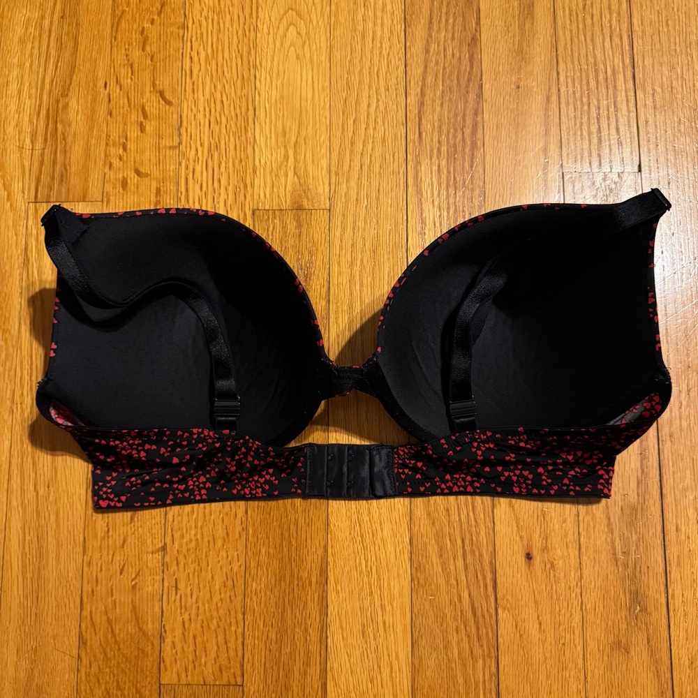 Victoria’s Secret Sexy Tee Push-Up Bra Black Mini Red Hearts - Picture 5 of 7